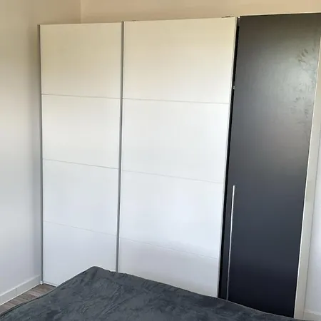 Alinas * Гюстров